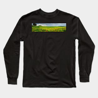 Poppies in a field in Tuscany, Italy Long Sleeve T-Shirt